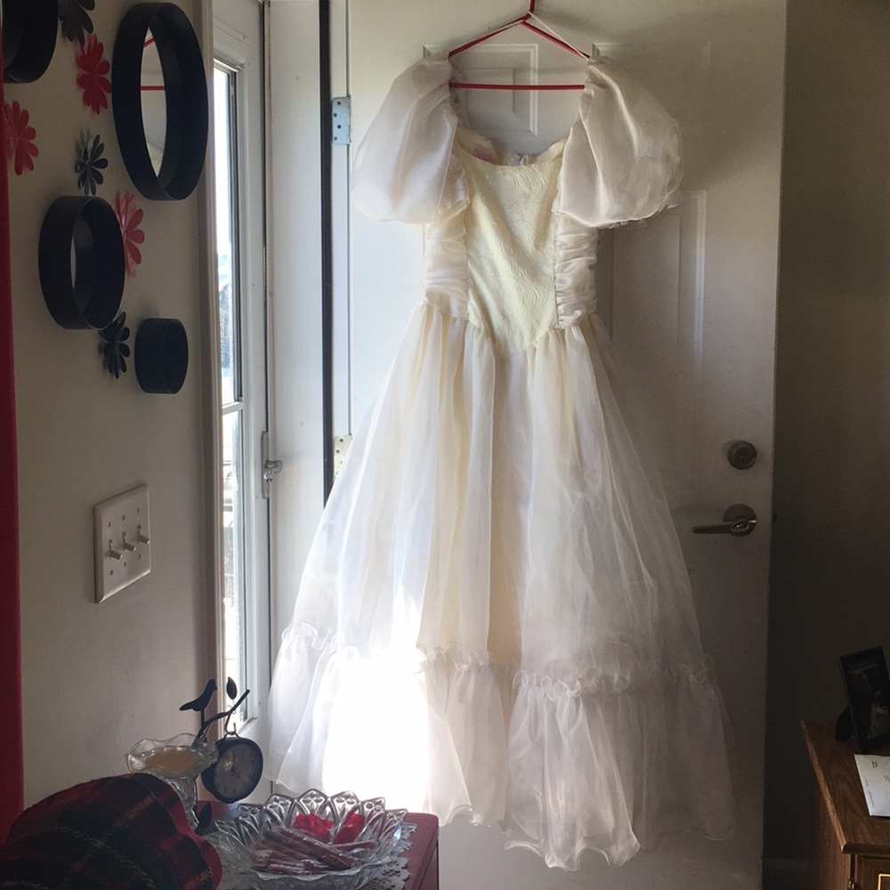 Vintage Nadine Formal Princess dress ruffles bow
